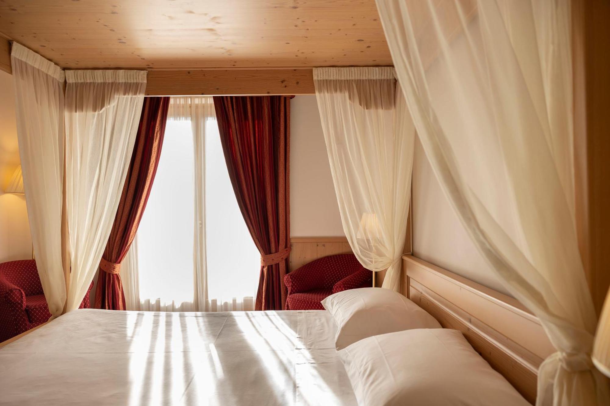 Beverly Alps Hotel & Spa ปินโซโล ห้อง รูปภาพ